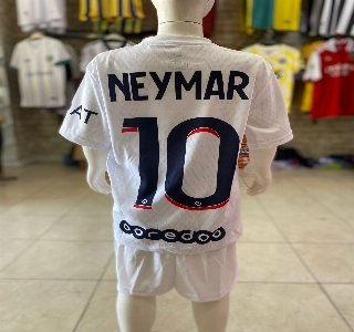 ürün NEYMAR ÇOCUK FORMA