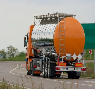 hizmet ULUSLARASI PETROL TASIMACILIK