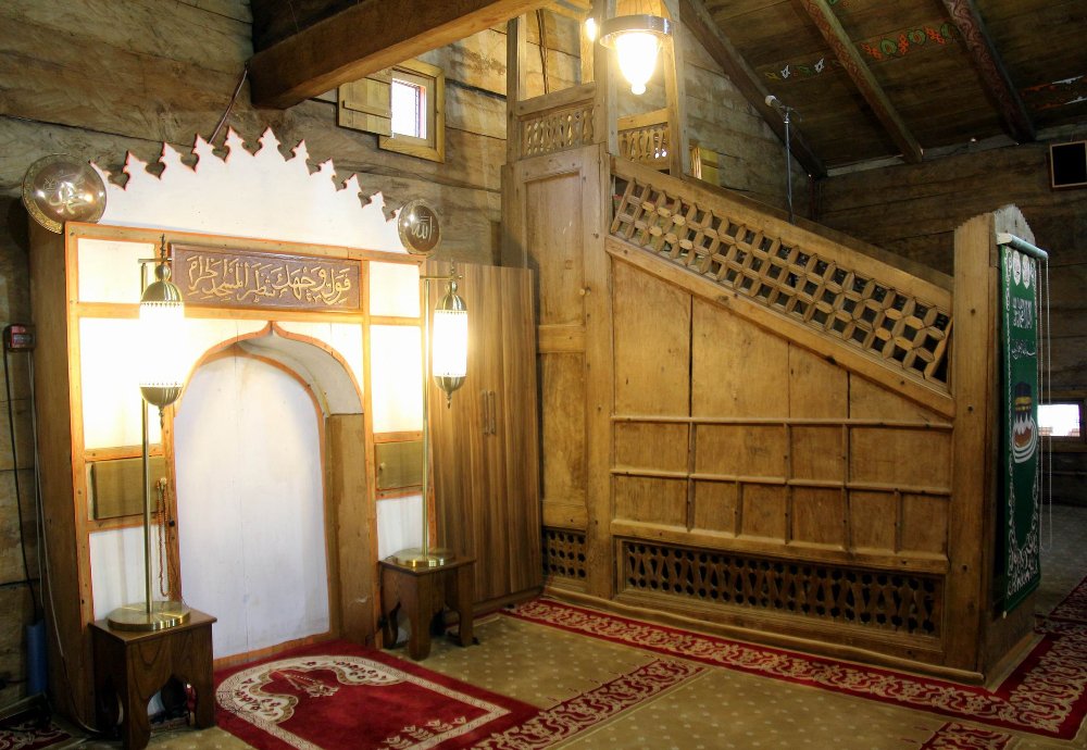 hizmet CAMİ AHŞAP İMALATI