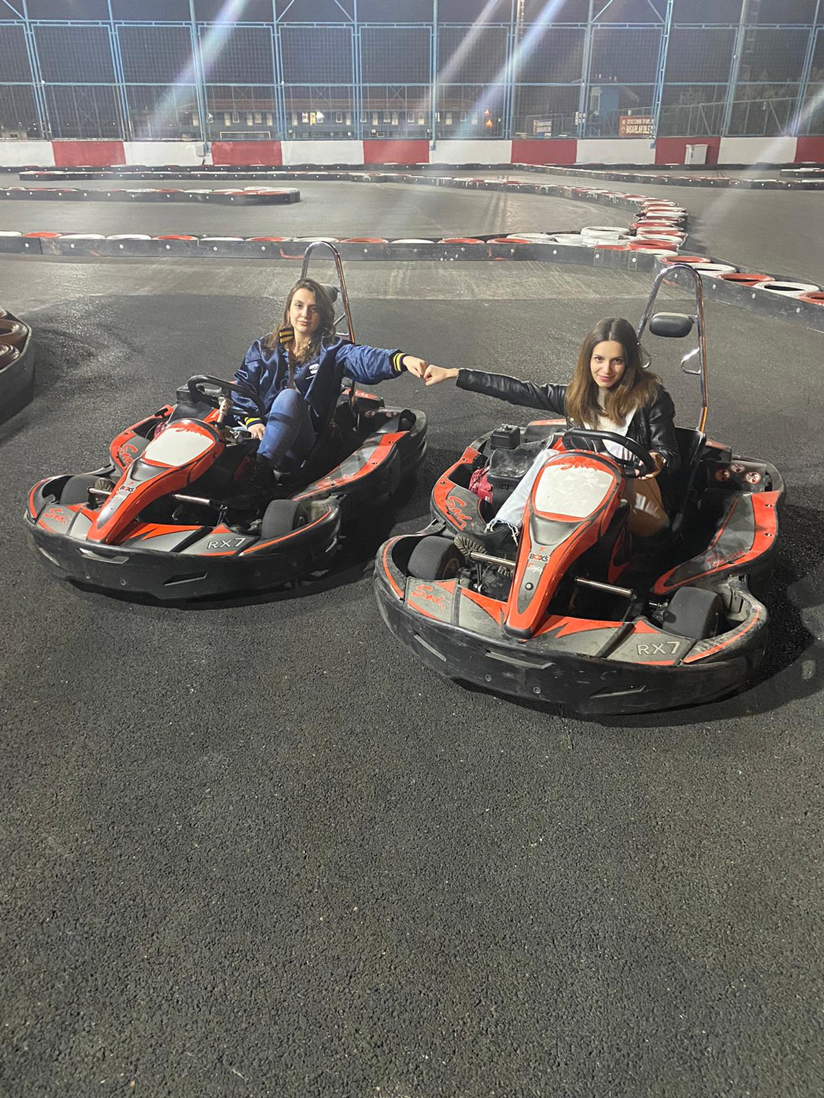 hizmet GO KART OYUN SALONU