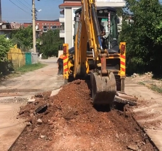 hizmet İŞ MAKİNASI KİRALAMA