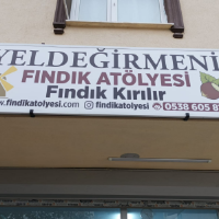 tanitim resim Kabuklu fındık kırılır;kavrulur ve istenilen gramajda vakumlu olarak verilir.
İç ve kavrulmuş fındık ndık satışı yapılır.
Kabuklu fındık satışı yapılır.