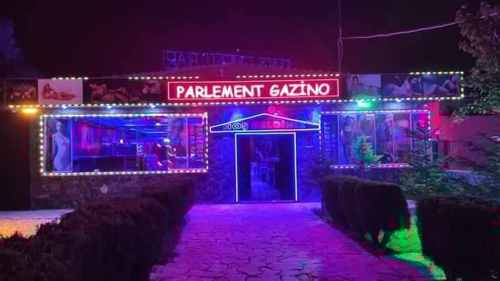 tanitim resim Parlement Bar
