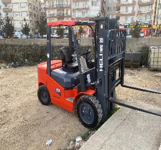 hizmet Forklift kiralama aylık günlük